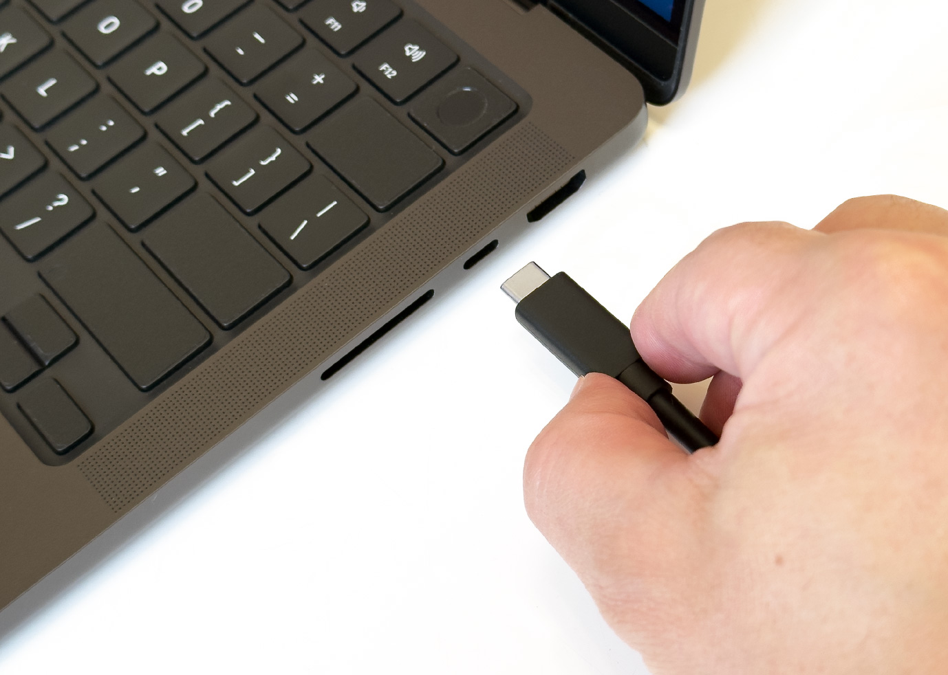 アオテック AOTECH USB4 外付けSSDシリーズ 4TB/2TB AOK-USB4-4000/AOK-USB4-2000 ITPROTECH アイティプロテック