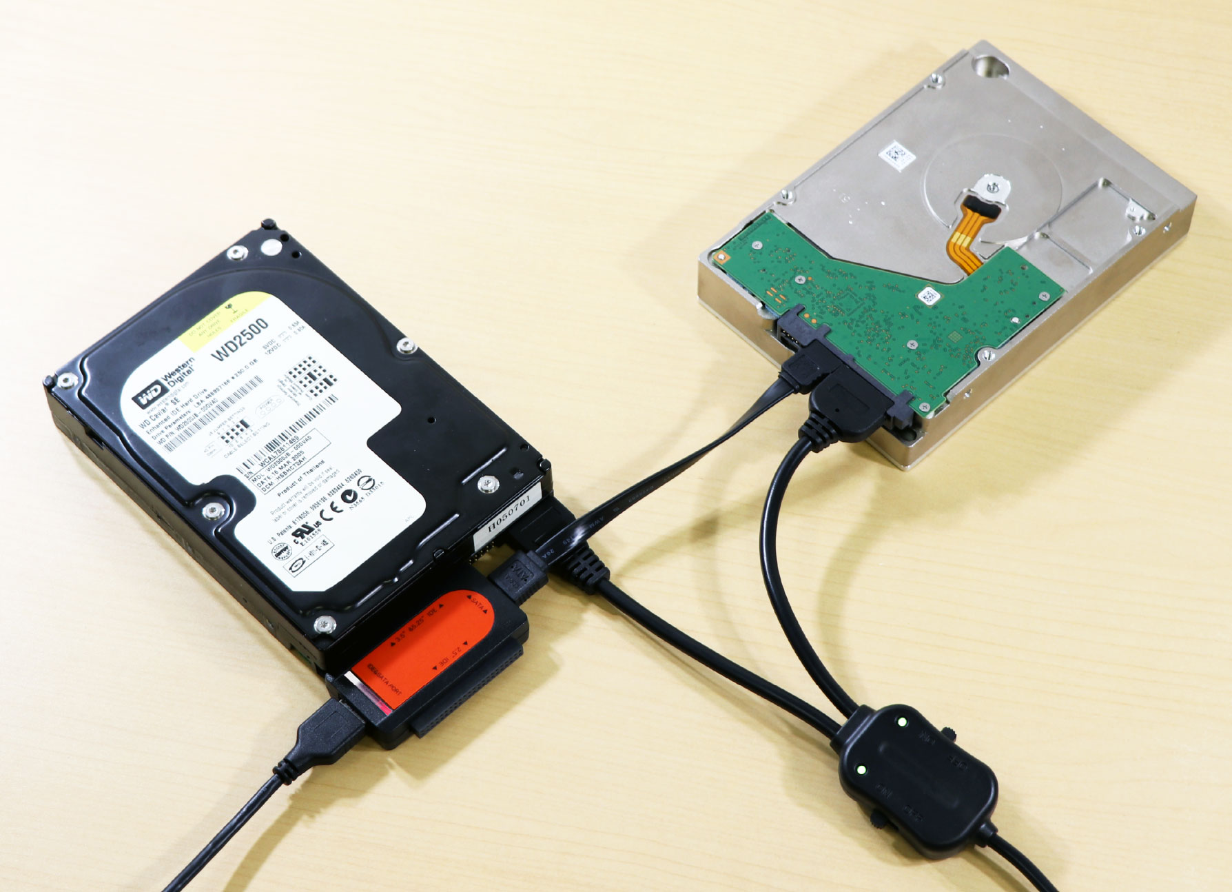 JUSTロゴ入 IDE&SATA to USB3.0変換アダプタ IPT-IDESATAU3-JUST アイティプロテック